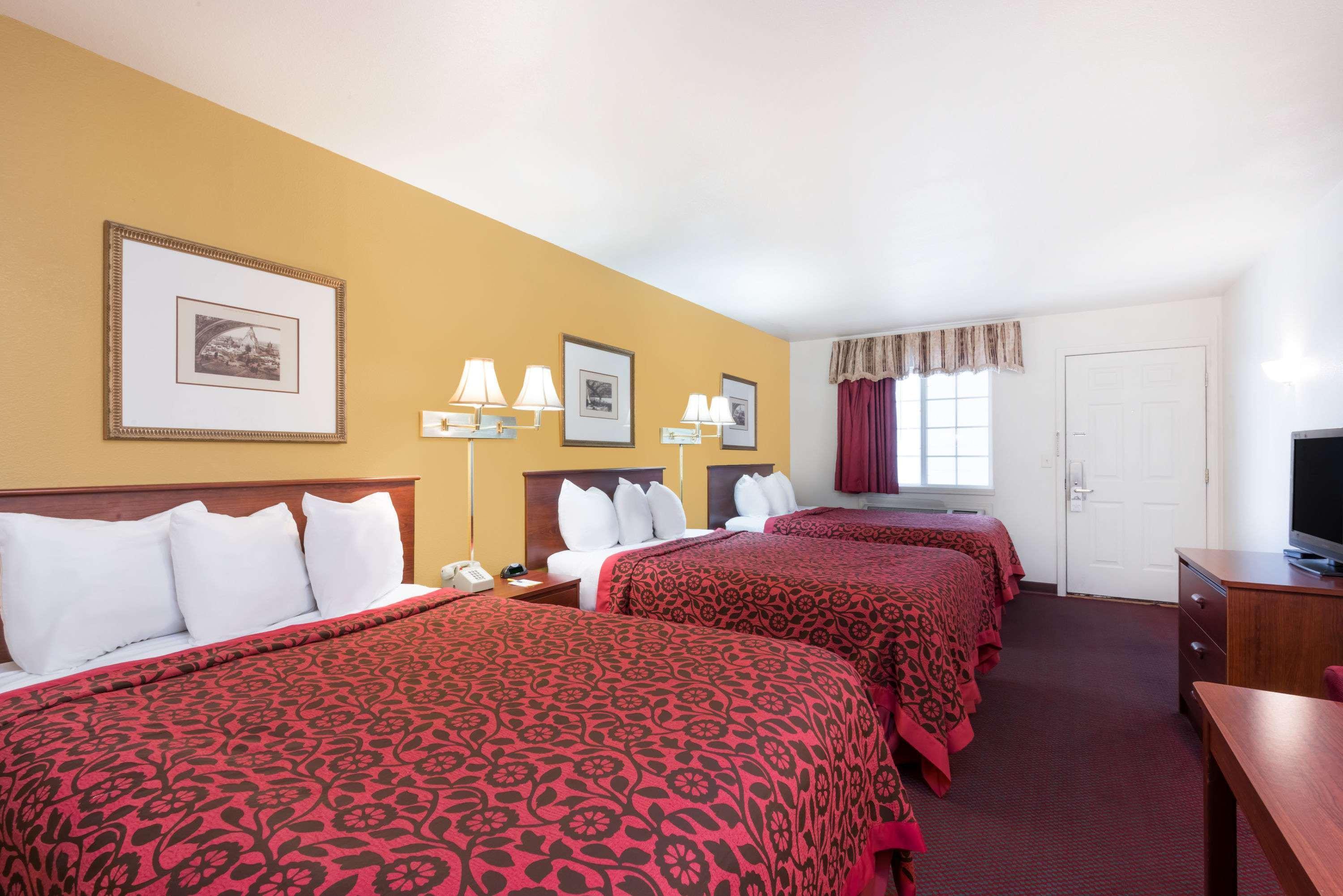 Days Inn By Wyndham Andover Dış mekan fotoğraf